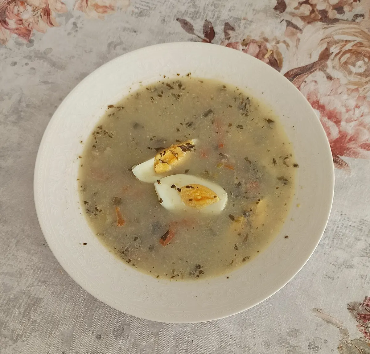 Rūgštynių sriuba su kiaušiniu